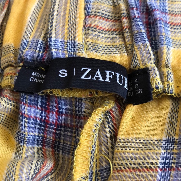 Super Cute Flared Patterned Pants - Picture 4 of 4